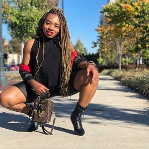 Meet your Posher, Kolu